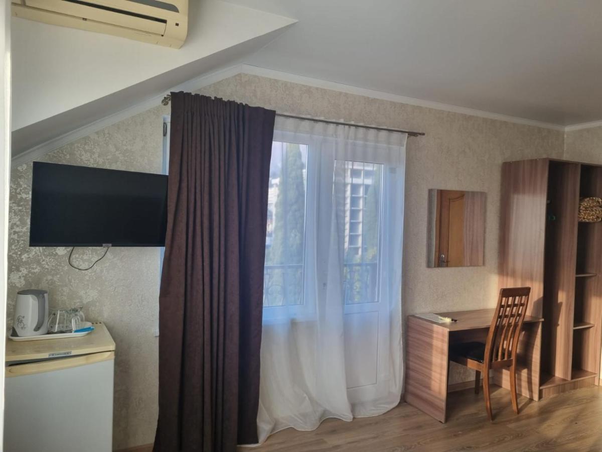 Ахра Hotel Gagra Eksteriør billede