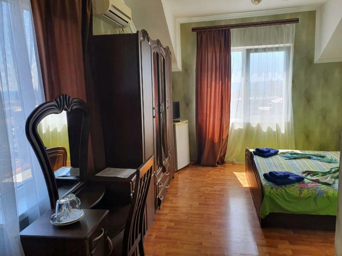 Ахра Hotel Gagra Eksteriør billede